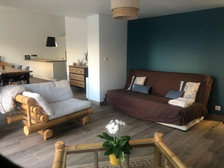 Logement De Plain-Pied Avec Jardin, Terrasse Gurgy 外观 照片