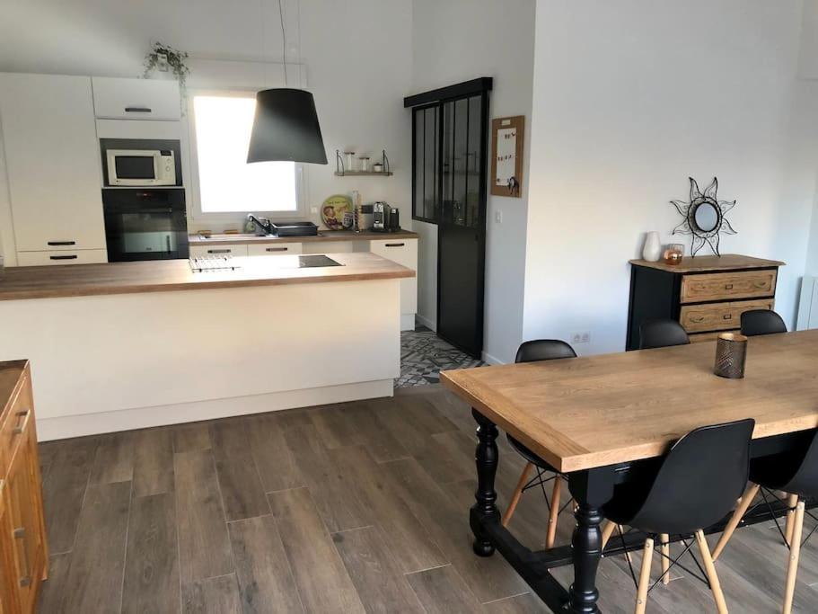 Logement De Plain-Pied Avec Jardin, Terrasse Gurgy 外观 照片